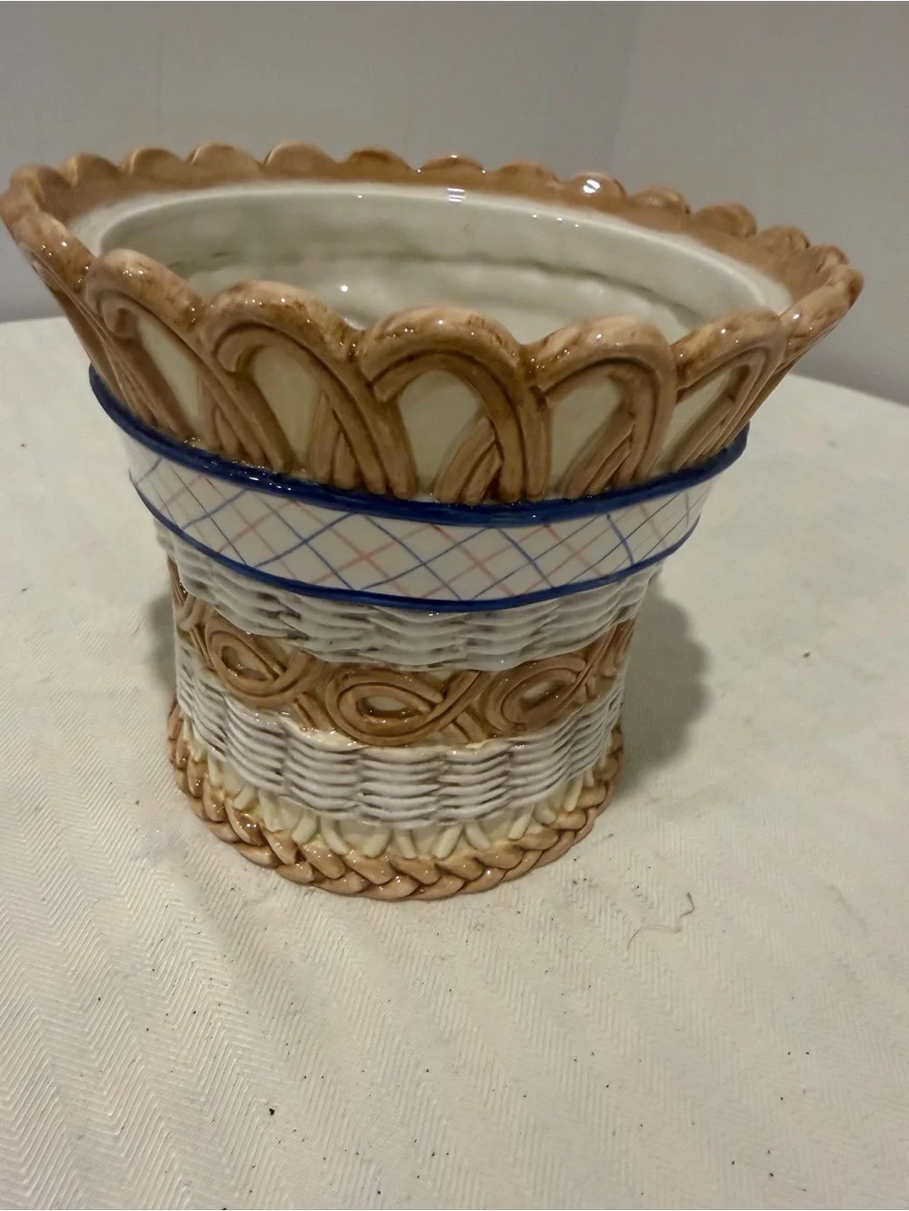 Vintage Fitz & Floyd Ceramic Basket weave Planter with Blue Bow Accent